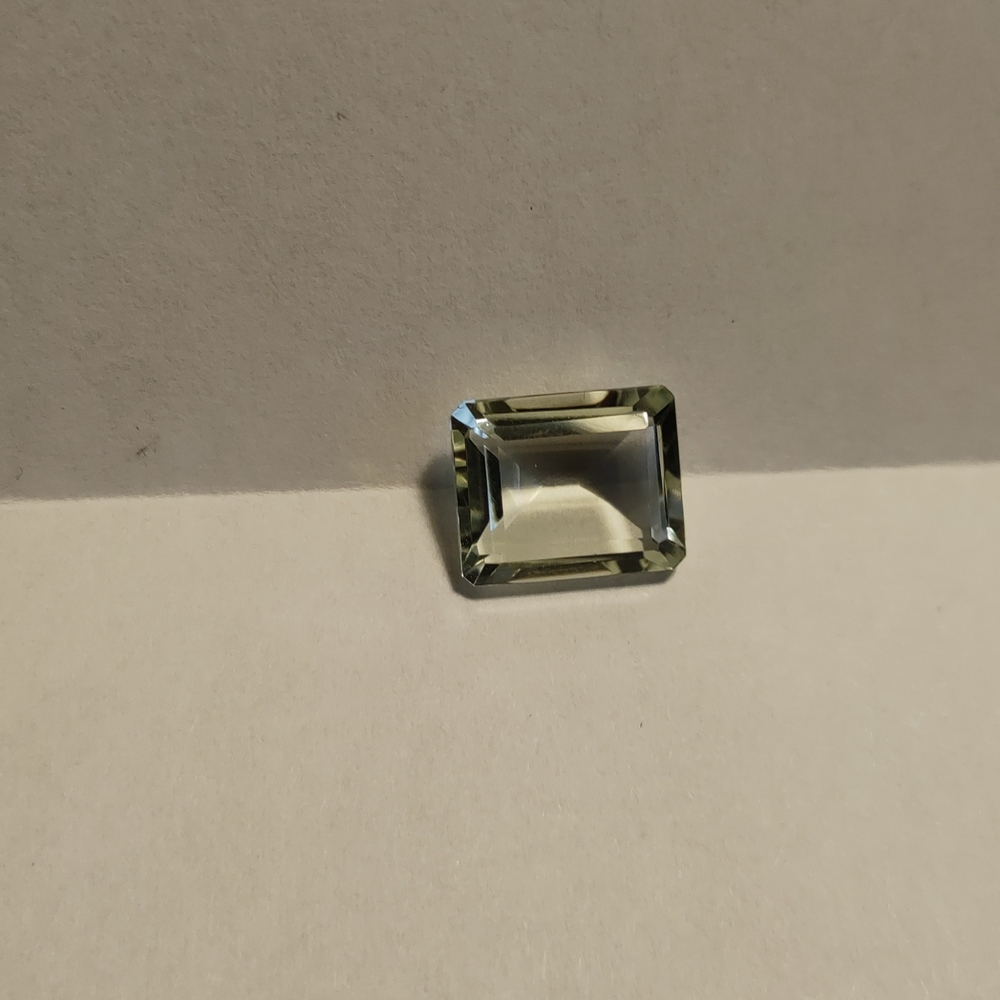 Faceted Gemstone Lot #111
